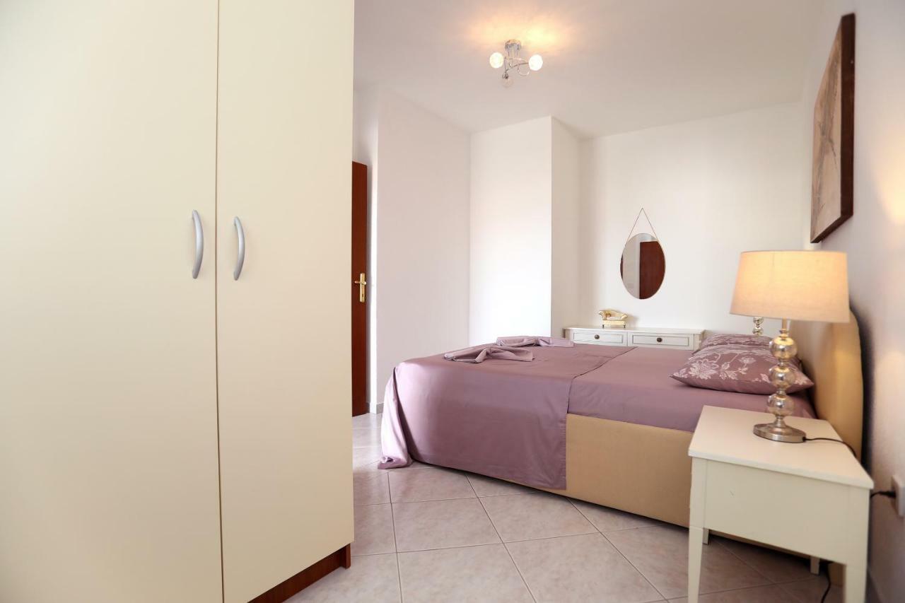 Apartment Katarina Трогир Экстерьер фото